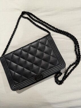 Chanel boy woc